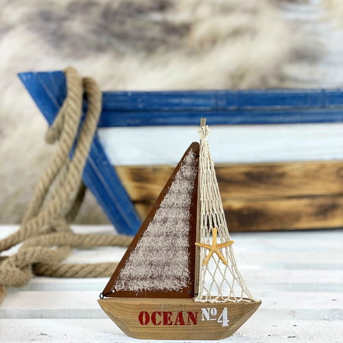 Holz Segelschiff "Ocean N° 4"
